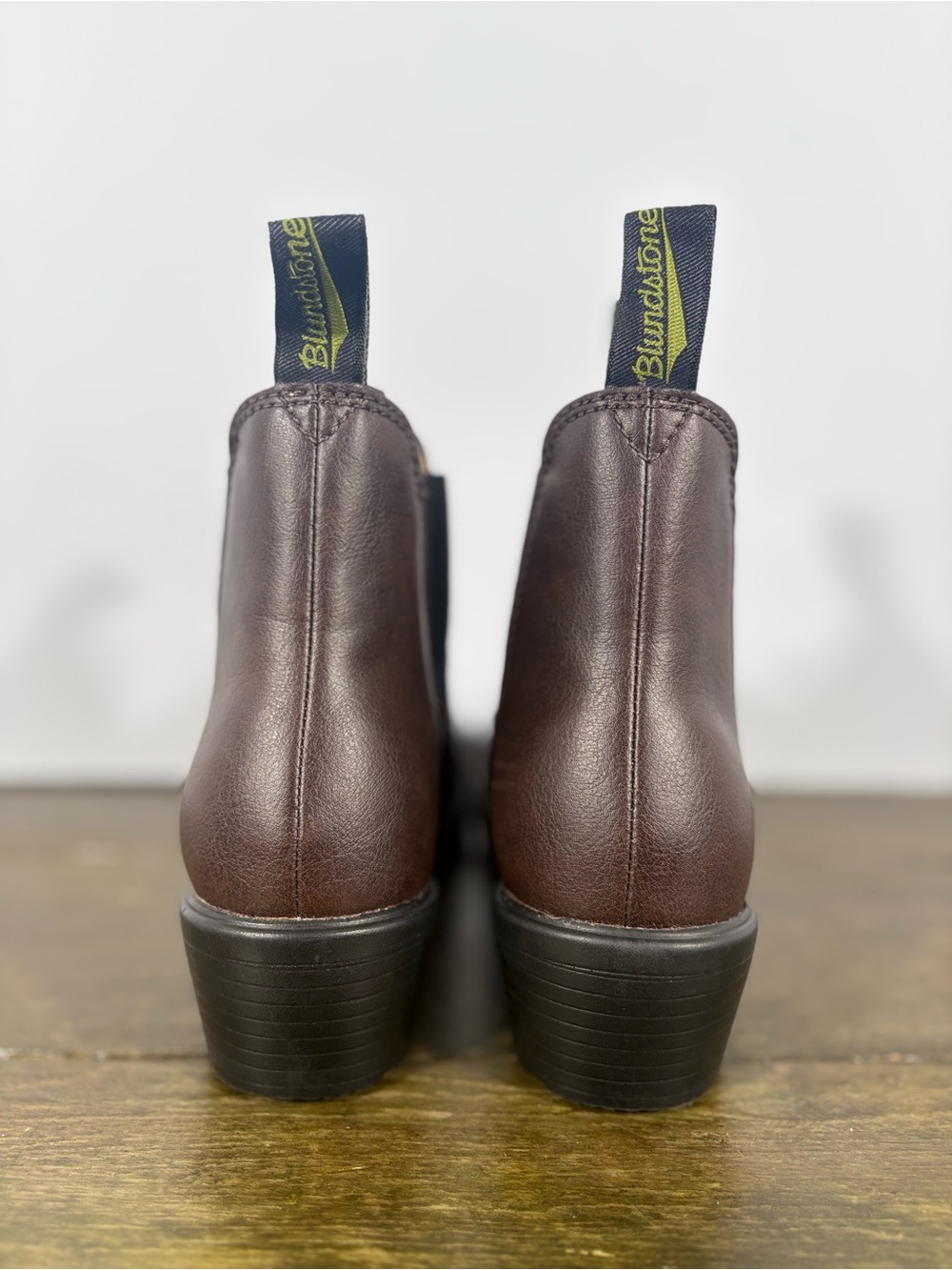 Blundstone Women’s Originals Vegan Boots in Brown Size 7 - Picture 4 of 8
